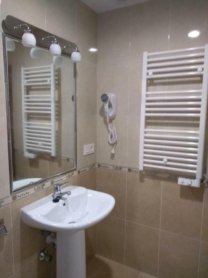 Apartamentos Prestin Onís 外观 照片
